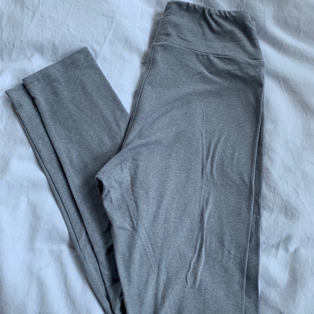 💞 LuLaRoe Grey OS Leggings
